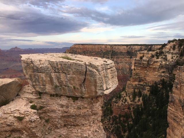 グランドキャニオン ラスベガスコンシェルジュ ラスベガス観光情報 オプショナルツアー ショー予約