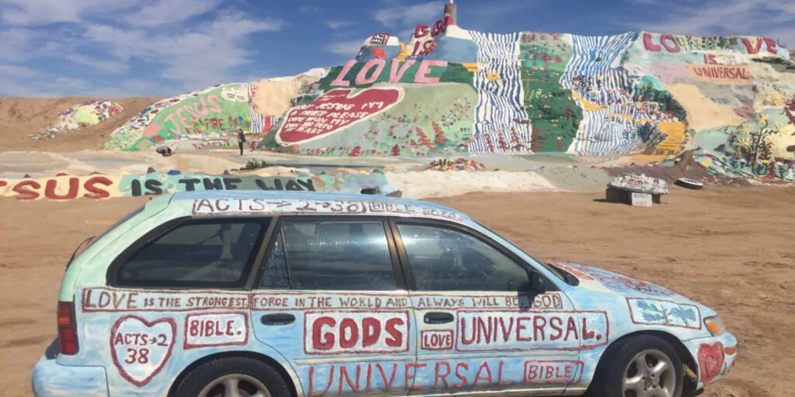 Salvation-Mountain_5619