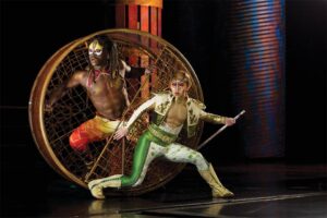 シルクドソレイユ　カー