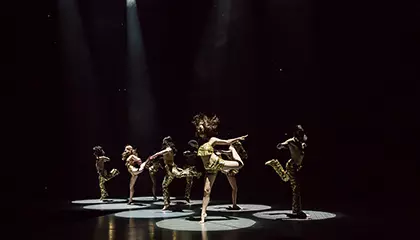 シルクドソレイユ　ラブ