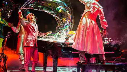 シルクドソレイユ　ラブ