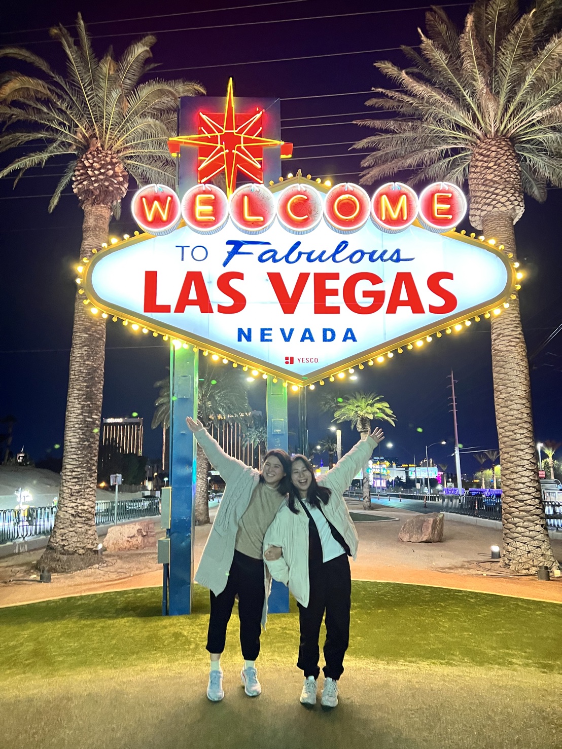 Welcom-to-Fabulous-Las-Vegas_155220_group_1